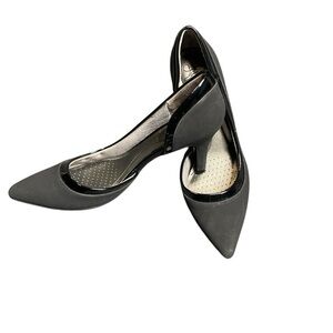 Life Stride Black Classic Heels